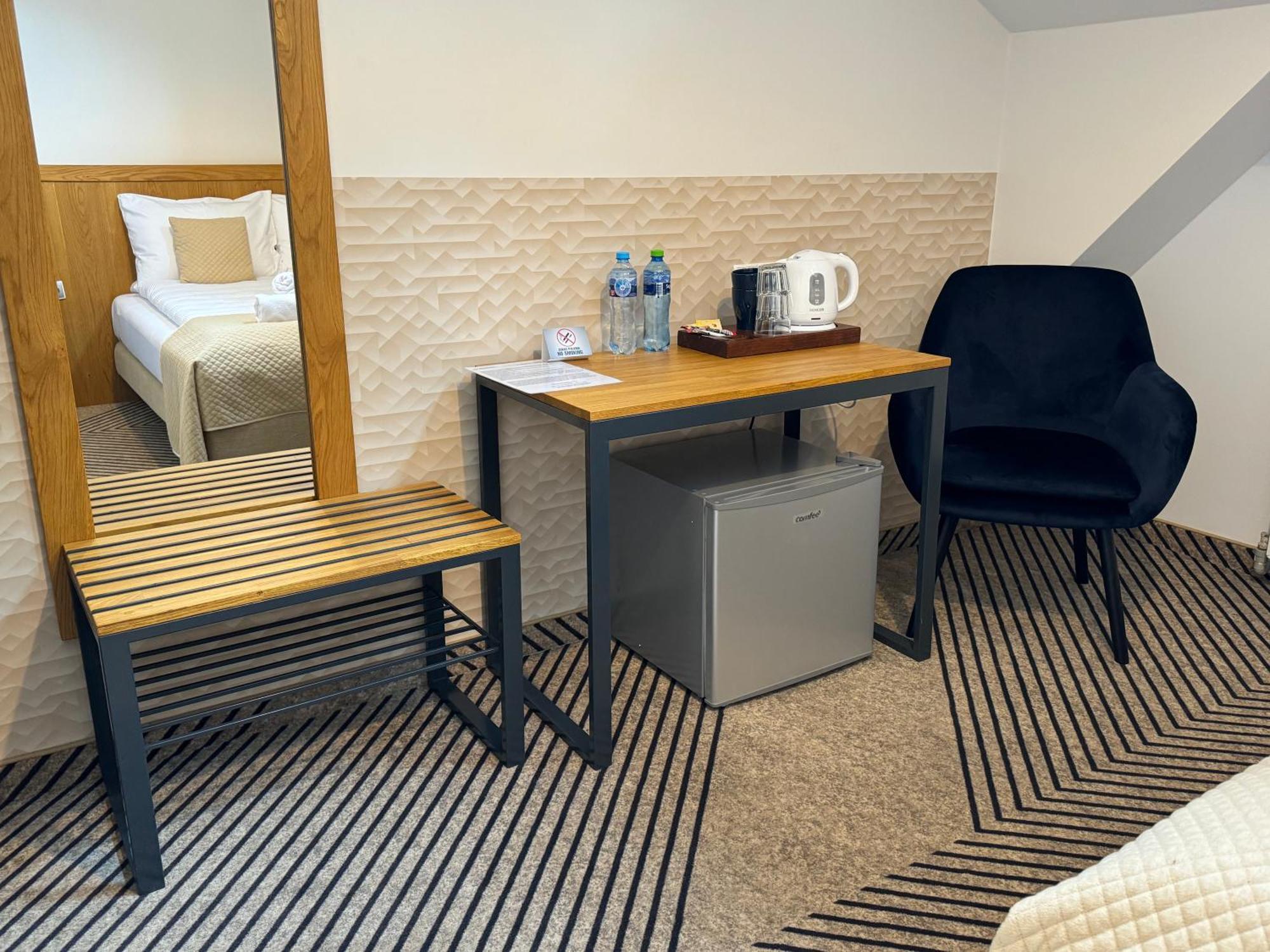 Iris Aparthotel クラクフ エクステリア 写真