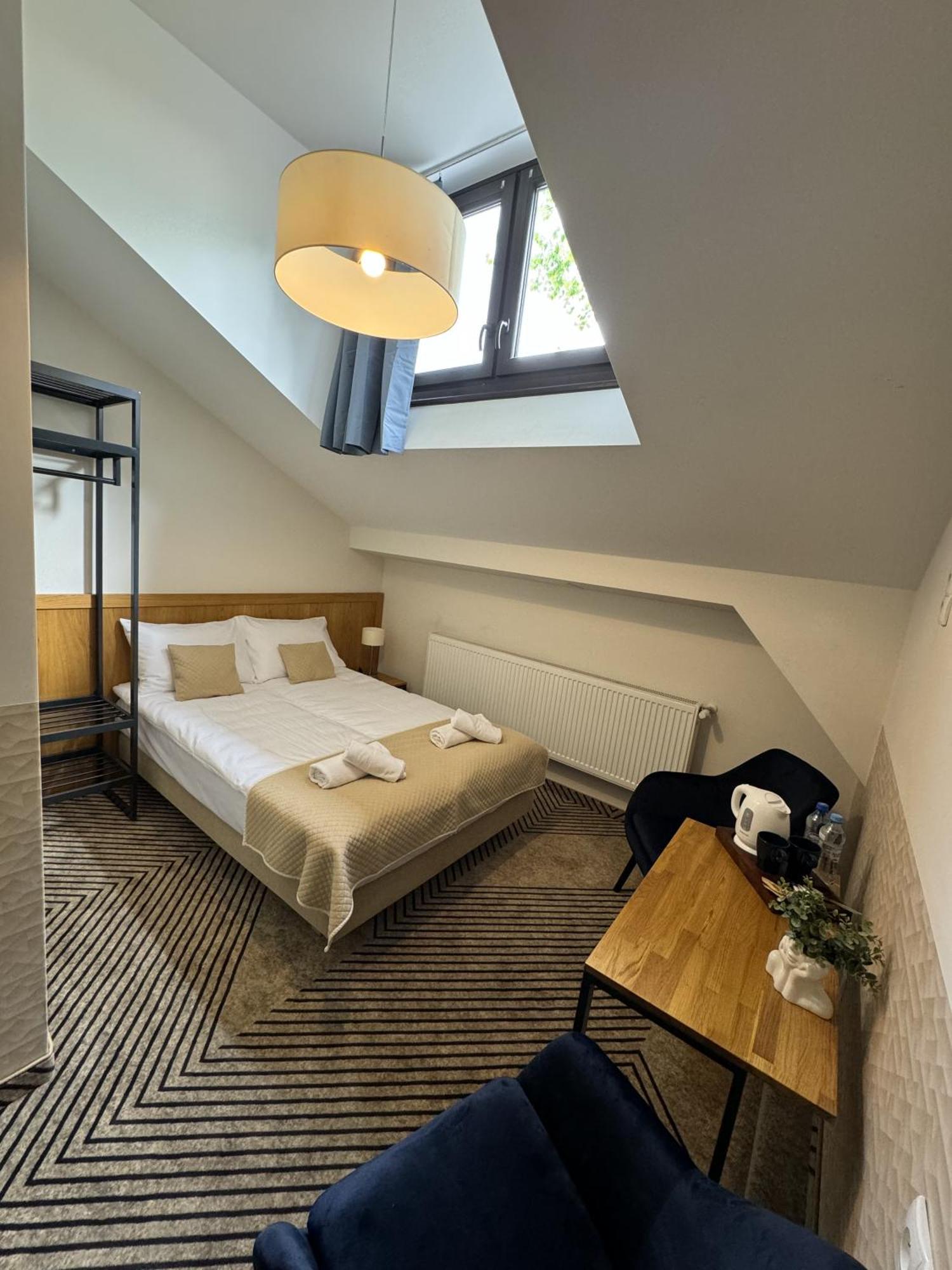 Iris Aparthotel クラクフ エクステリア 写真