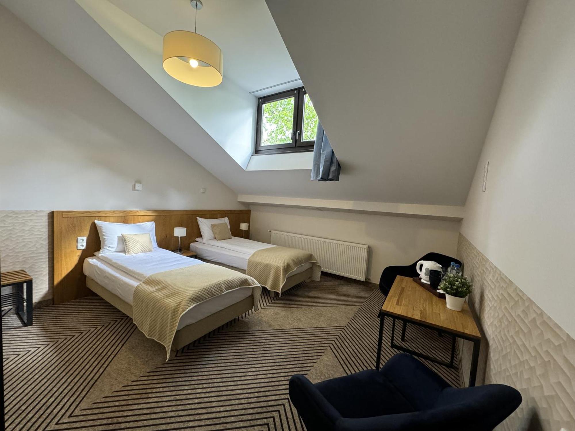 Iris Aparthotel クラクフ エクステリア 写真
